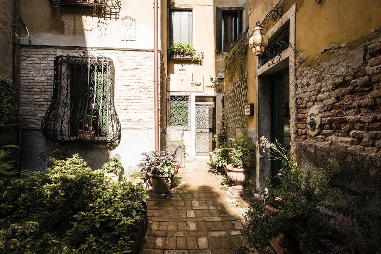 Myplace Santa Maria Formosa Apartment Venecia Exterior foto