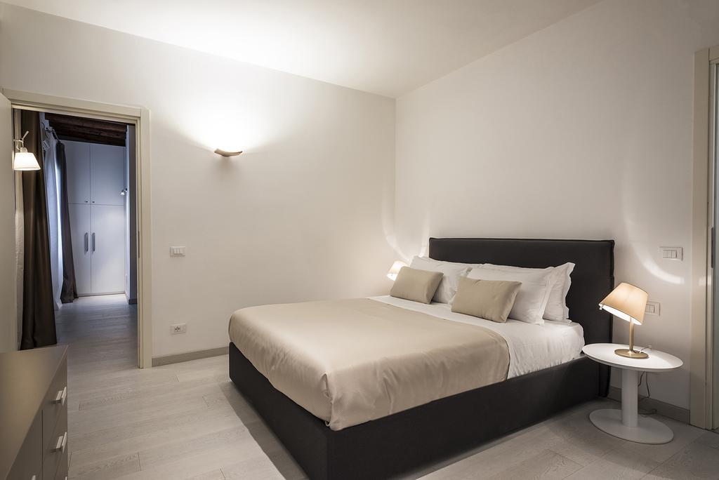 Myplace Santa Maria Formosa Apartment Venecia Exterior foto