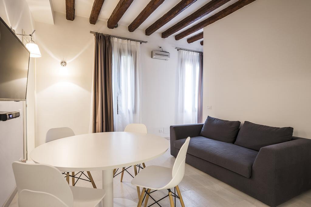 Myplace Santa Maria Formosa Apartment Venecia Exterior foto